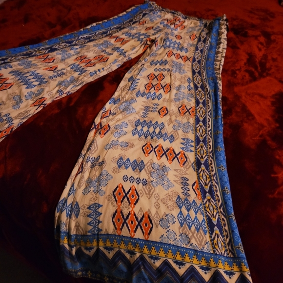 Pants - Picture 5 of 8